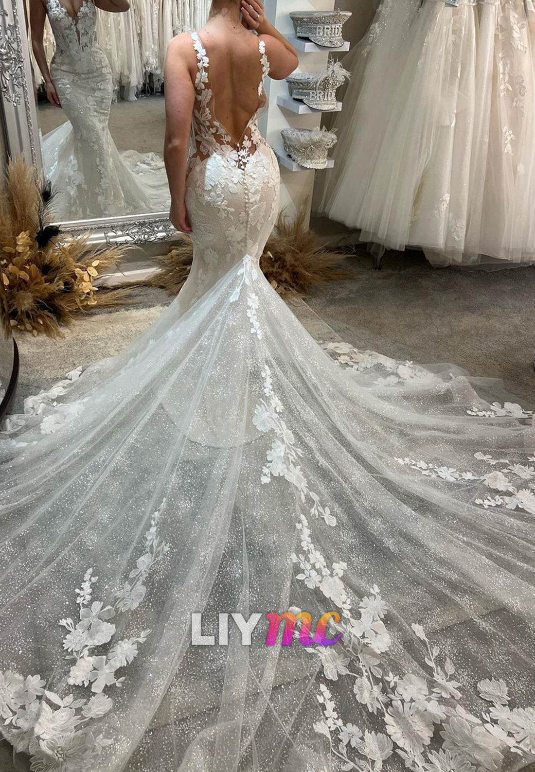 V-Neck Straps Appliques Mermaid Wedding Dress